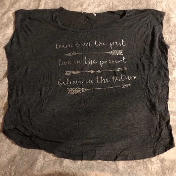 Forever 21 Grey Shirt Size S - Picture 1 of 4